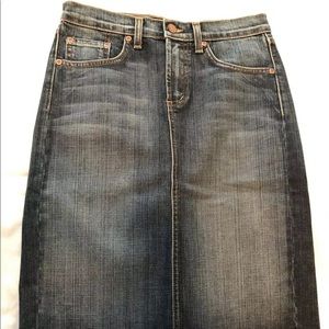 David Kahn Dark Wash Jean Skirt Sz 25 Knee Length